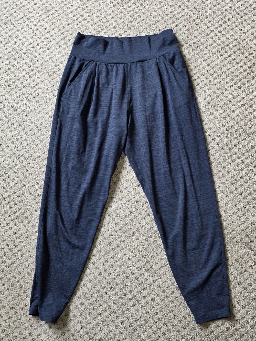 Vuori Lux At Ease Harem Pants